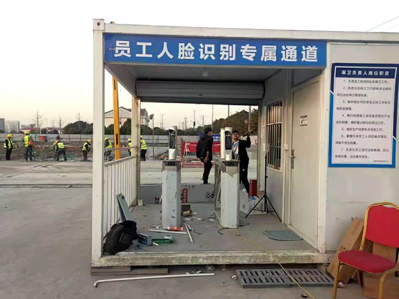 如何選擇三輥閘機廠家？